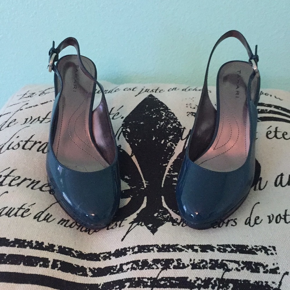 Green-blue Tahari Mid Heel Ladies Shoe